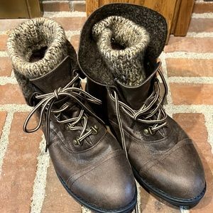 EUC Sz 9M Cliffs by White Mountain Daley brown boots